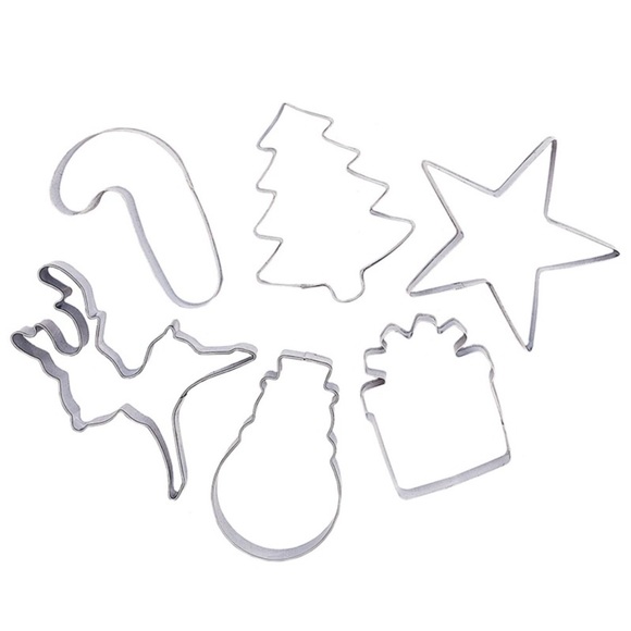 BOMBSHELL BAKER - Baking Mat- Set of 2 and Cookie Cutters - Picture 4 of 6